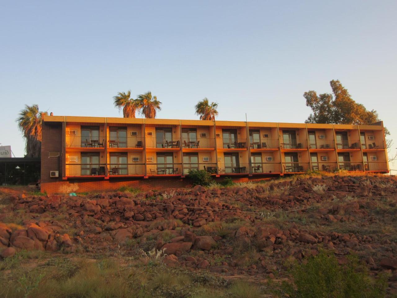 Dampier Mermaid Hotel Karratha Exterior foto